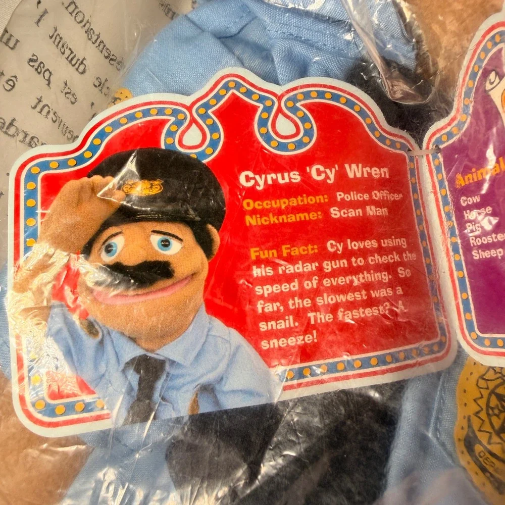 Melissa & Doug Police Officer Puppet‎ Cyrus Cy Wren Blue NIB Brooklyn T Guy SML